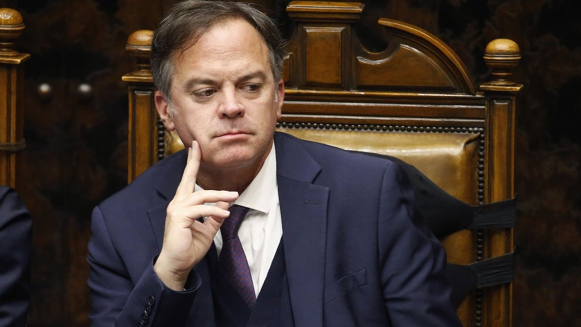 Matías Walker defiende su apoyo a Claudio Orrego pese definición de Demócratas