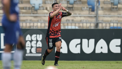   Daniel Castro lideró la paliza de Limache contra Antofagasta en el Ascenso 