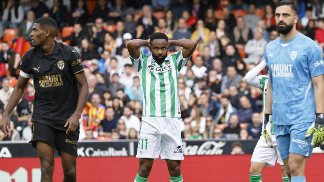 Betis de Pellegrini sucumbió ante la contundencia de un Valencia que volvió a Mestalla