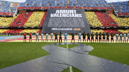   Valencia CF homenajeó a víctimas de las inundaciones en su duelo contra Betis 