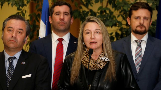 Republicanos acusan a Boric de ocultar denuncia para 