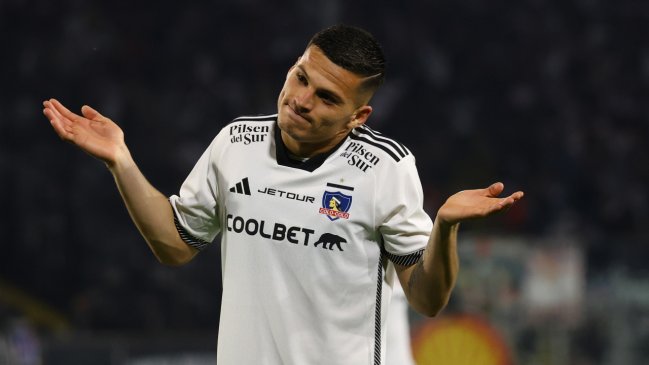 Colo Colo invitó a hinchas a votar por el 