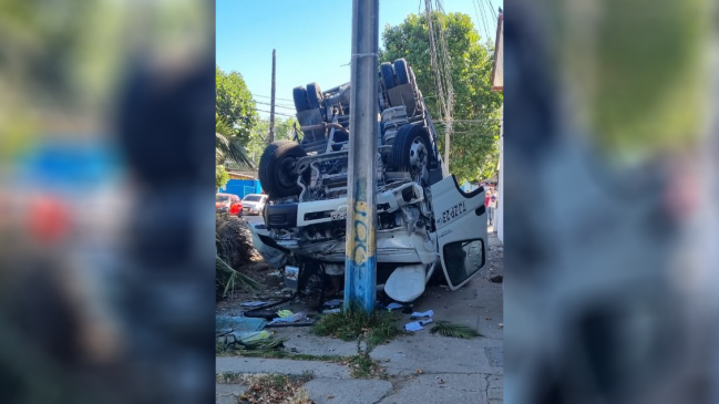 Conductor murió tras volcar su camión en Viña del Mar