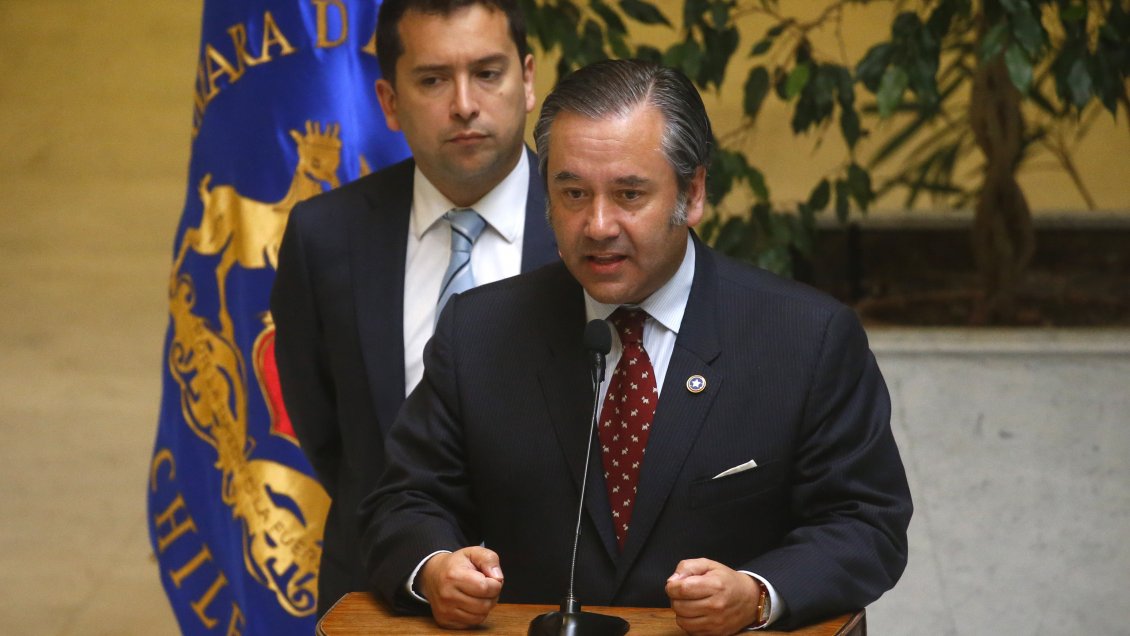 Diputado Romero y devolución de isapres: Había que mantener la viabilidad del sistema