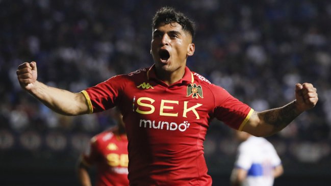 Unión Española compró la totalidad del pase de Ariel Uribe