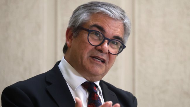 Proyecto tributario de Hacienda buscará subir impuestos a sueldos sobre los 6 millones