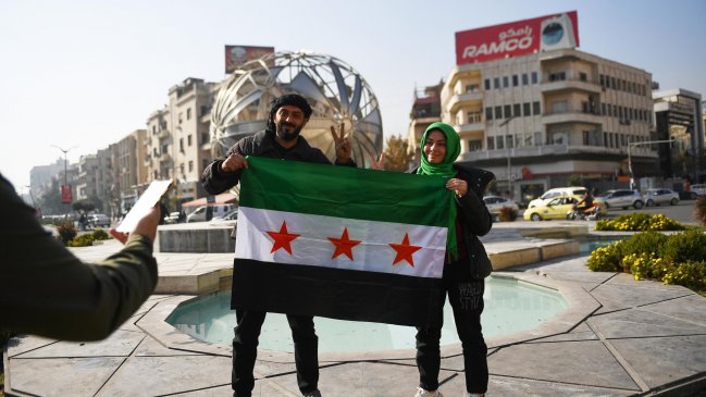 Insurgentes encargan a Mohamed al Bashir formar gobierno para la transición en Siria