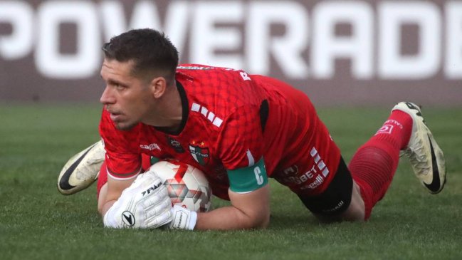 Palestino oficializó la salida del arquero Rigamonti