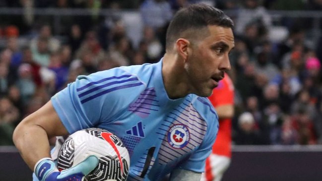 Colo Colo avanza en su intención de contratar a Claudio Bravo