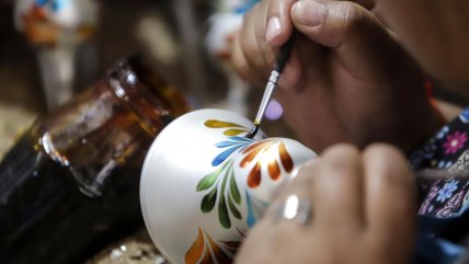   Esferas navideñas de artesanos se vuelven el distintivo de un pueblo del centro de México 