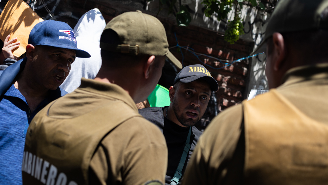 Registro Civil suspendió enrolamiento de migrantes tras caótica jornada