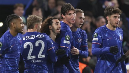   Chelsea goleó a Shamrock Rovers y clasificó invicto a octavos de la Conference League 