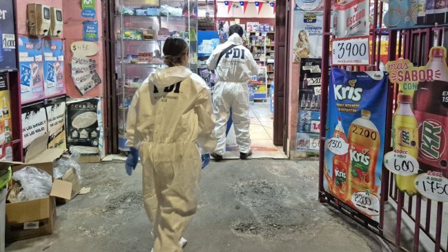 Dueño de almacén enfrentó a delincuente y recibió un balazo