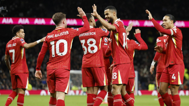 La programación del fútbol internacional para el último fin de semana del 2024