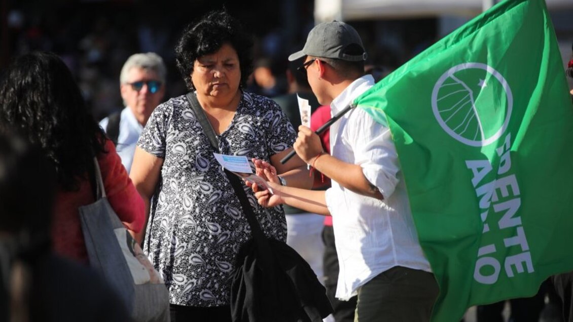 Pensiones: Frente Amplio discute 