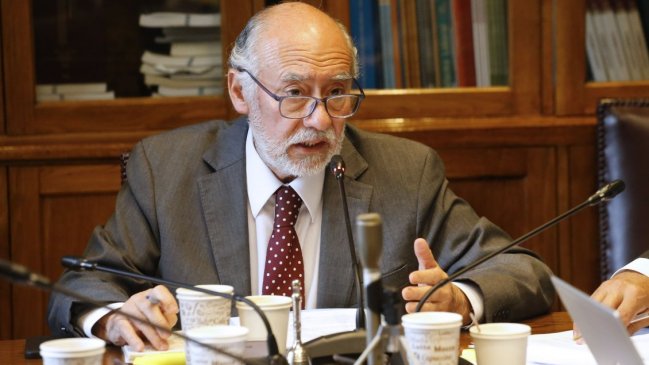 Pensiones: Flores instó a la derecha a 