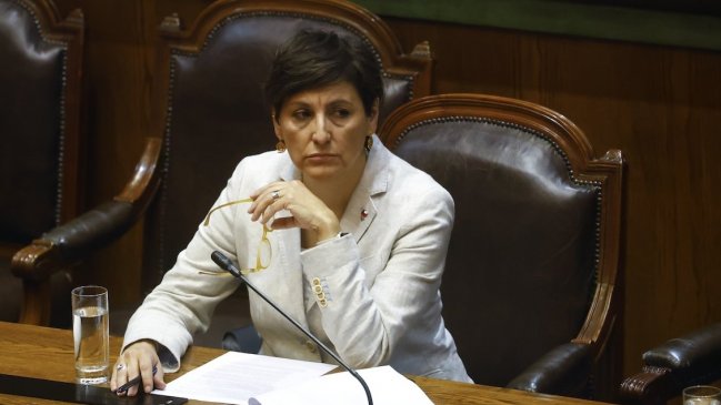 Aguilera y el aborto: La sociedad chilena es suficientemente madura para discutirlo