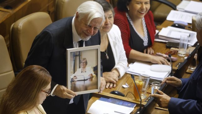 Roberto Celedón asumió como diputado en reemplazo de su fallecida esposa, Mercedes Bulnes