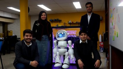   Usach llega a Congreso Futuro 2025 con tres robots: Atom, Lian y StelarBot 