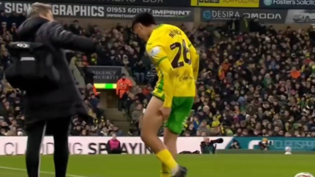 Marcelino Núñez sufrió problemas físicos y Norwich cayó goleado en la FA Cup