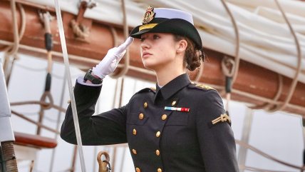   Viene a Chile: Princesa Leonor embarcó en buque escuela para su instrucción militar 