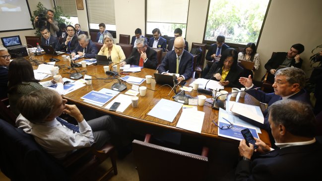 Senadora Sepúlveda implora por sacar la reforma previsional aunque sea con 