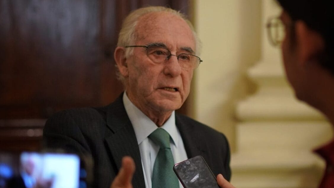 Bitar: Fallida compra es una situación absurda que puede dañar la imagen de la familia Allende