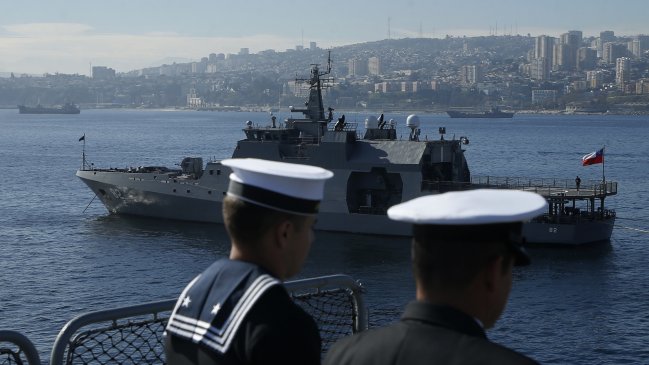 Marino sufrió una herida de bala durante guardia en Valparaíso