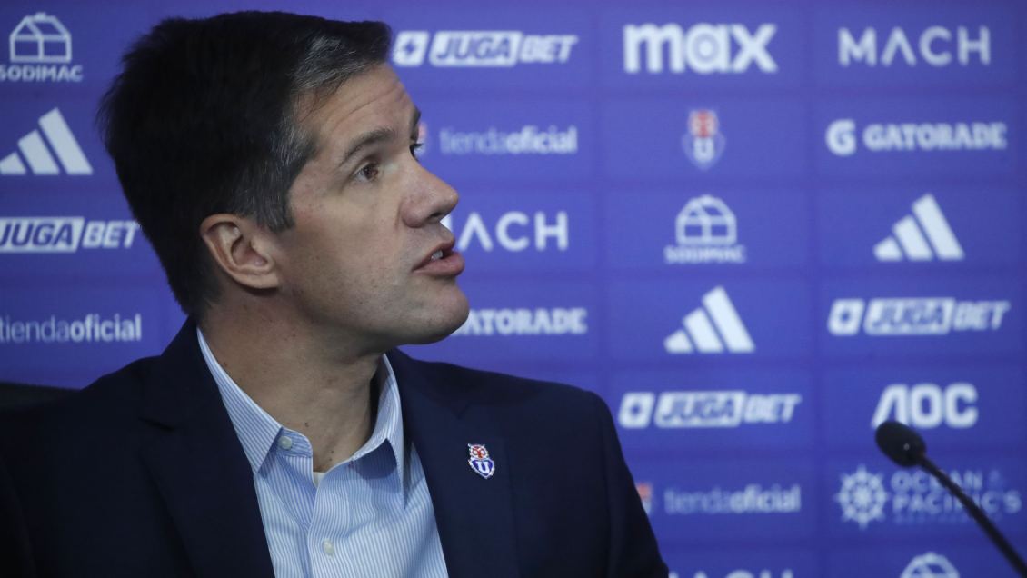 Michael Clark anunció OPA para quedarse con las acciones de Azul Azul