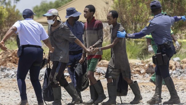 Sudáfrica: Rescate de mineros ilegales concluyó con casi 90 muertos