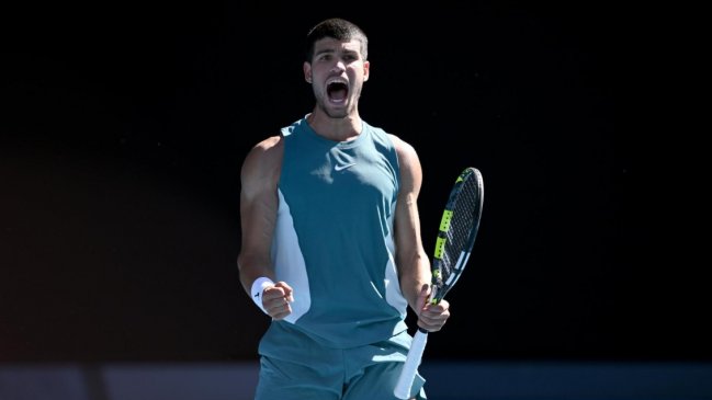 Carlos Alcaraz superó a un luchador Nuno Borges para avanzar a octavos en Australia