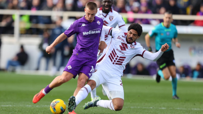 Torino de Maripán se repuso de una expulsión y repartió puntos con Fiorentina