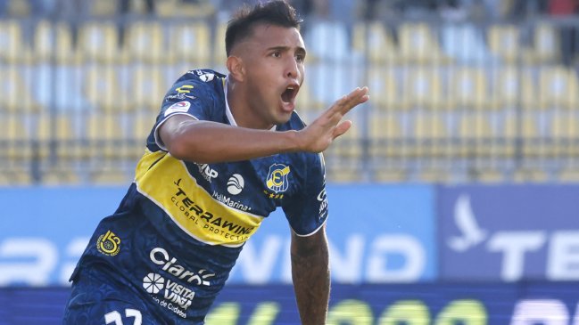 Rodrigo Contreras se acerca al fútbol colombiano