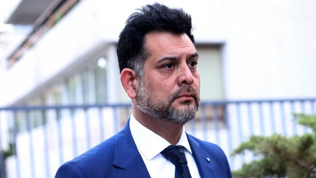 Abogado de Boric recibirá 13 millones de pesos por defenderlo ante fallida compra de casa de Allende