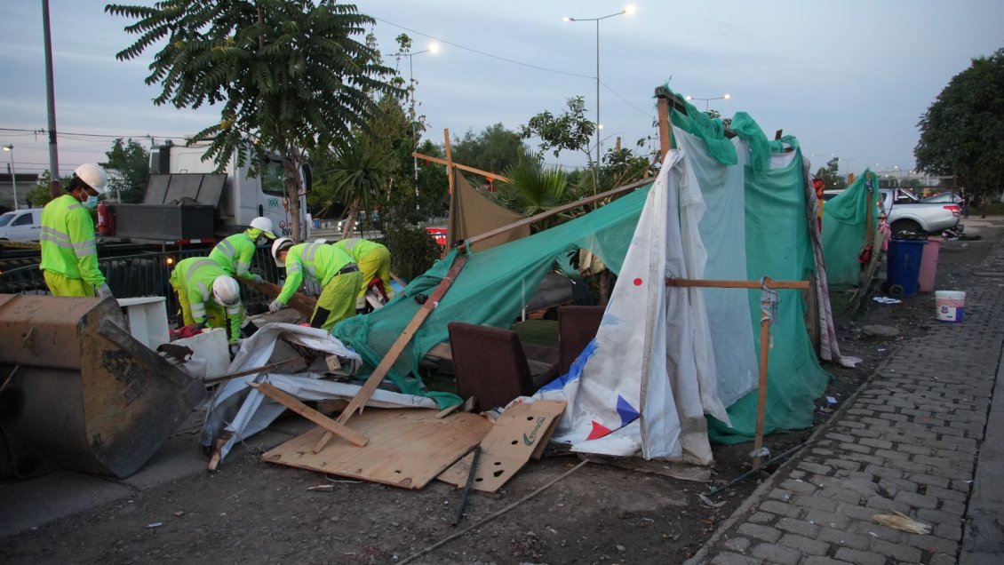 Peñalolén desplegó operativo de recuperación de espacios públicos