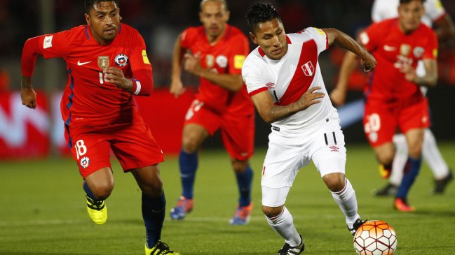 Raúl Ruidíaz se sumó a Paolo Guerrero y se retiró de la selección peruana
