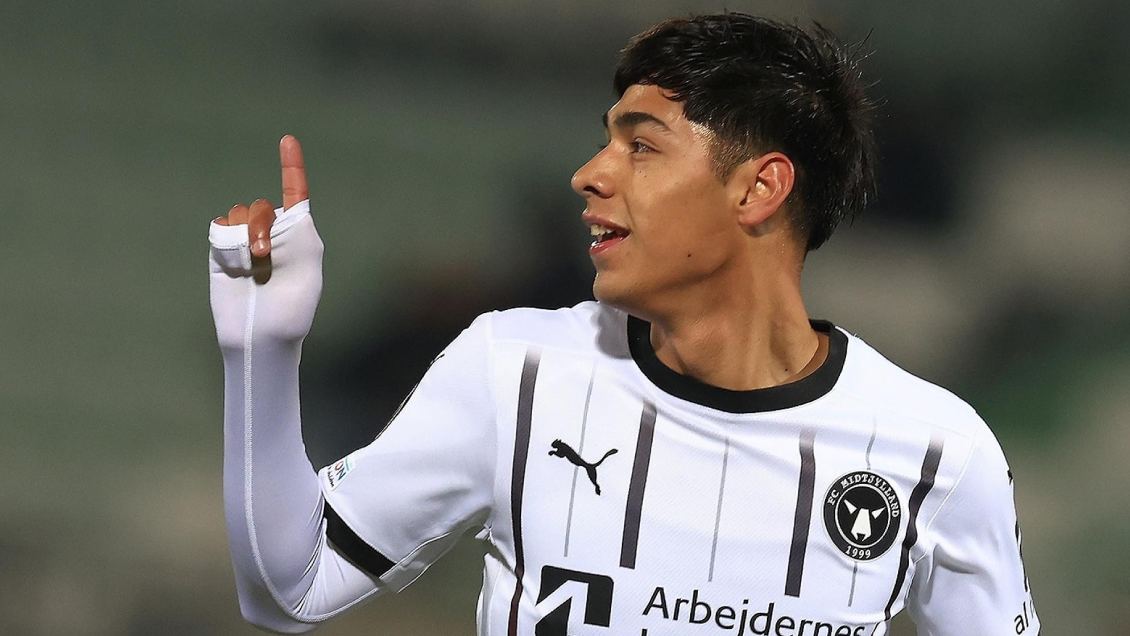 [VIDEO] Darío Osorio marcó el mejor gol de la séptima fecha de la Europa League