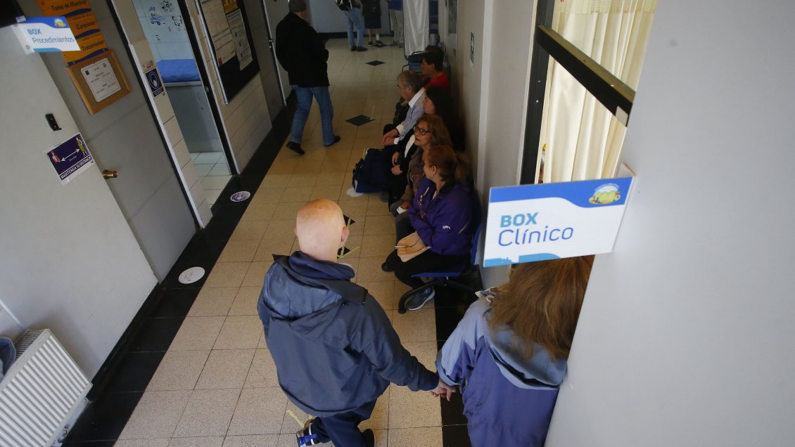 San Pedro de la Paz: Posible intoxicación alimentaria afectó a 15 funcionarios de Cesfam