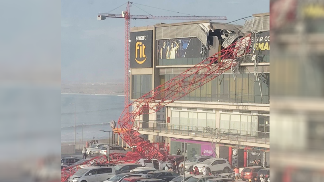 Operador falleció: Grúa torre se desplomó sobre gimnasio de Arica