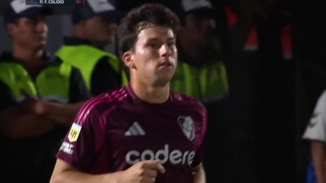 Gonzalo Tapia generó reacciones mixtas en la prensa argentina por su nivel ante Platense