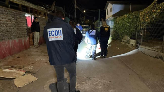 El Monte: Hombre fue baleado fatalmente mientras soldaba en el exterior de una casa