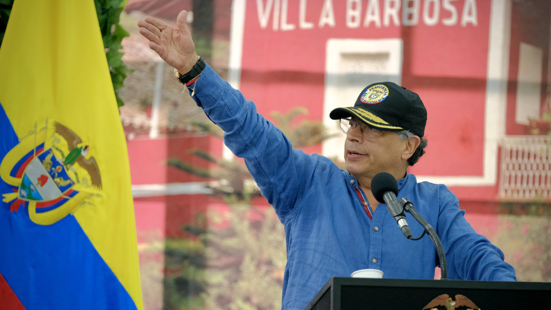 Petro llamó a colombianos indocumentados a volver de EEUU