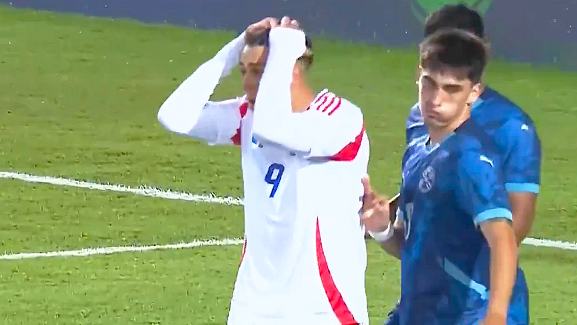 [VIDEO] Damián Pizarro tuvo increíble fallo en la derrota de Chile por el Sudamericano sub 20