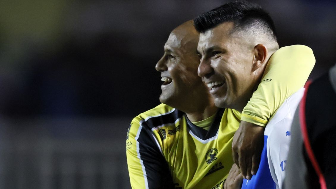 [VIDEO] Gary Medel sobre Humberto Suazo: Puede jugar hasta que quiera