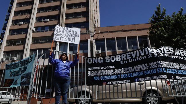 Megaincendio: Familias de Viña del Mar iniciaron huelga de hambre
