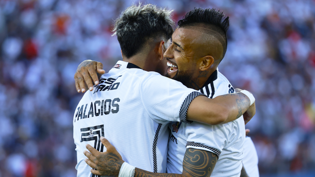 Arturo Vidal felicitó a Carlos Palacios por su primer gol en Boca: Que crack eres