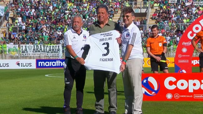 Caszely y Mosa homenajearon a Elías Figueroa antes del duelo de Santiago Wanderers y Colo Colo