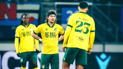   [VIDEO] Para no creer: Equipo de Países Bajos jugó con 12 futbolistas 