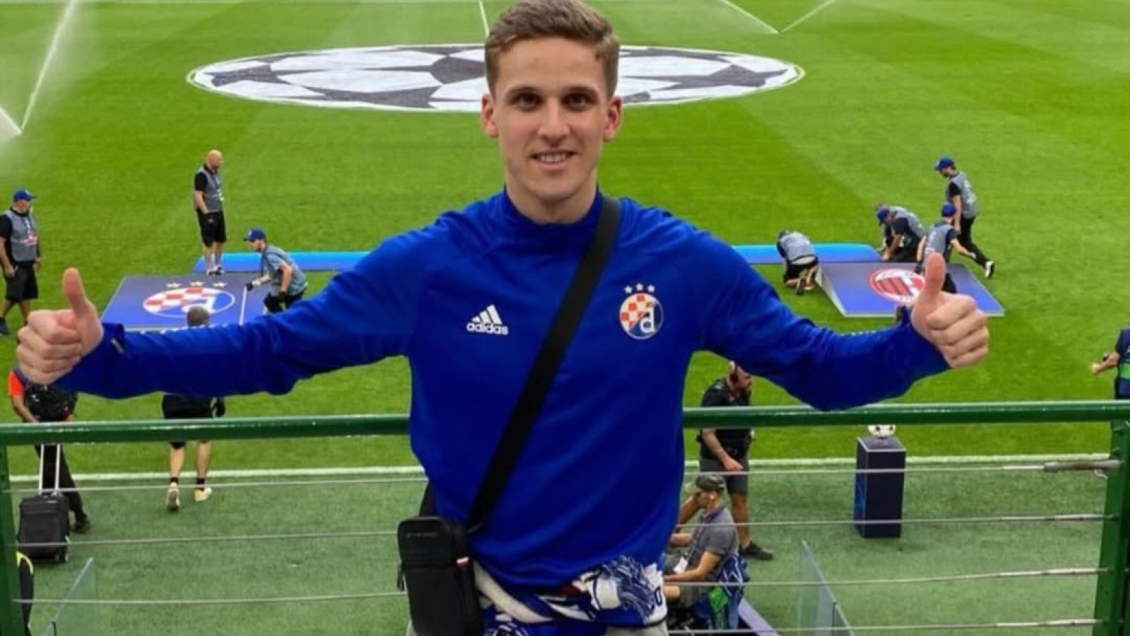 Encontraron muerto a futbolista flotando en un puerto