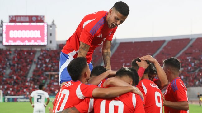 [VIDEO] Un autogol le permitió a la Roja aumentar ante Panamá